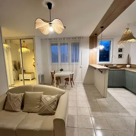 Jolie Maison De 40m2 Avec Jardin *